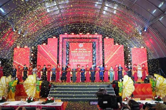 best365官网集团亮相 VIETBUILD 2025 胡志明建材展